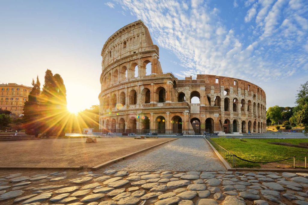 Colosseum in Rome bij zonsopkomst